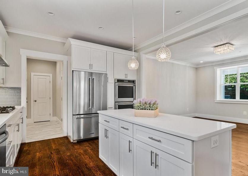 WILDWOOD MANOR - Residential