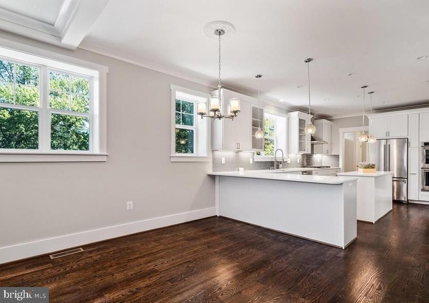 WILDWOOD MANOR - Residential