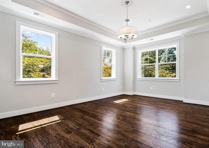 WILDWOOD MANOR - Residential