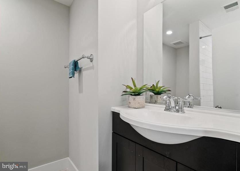 WILDWOOD MANOR - Residential