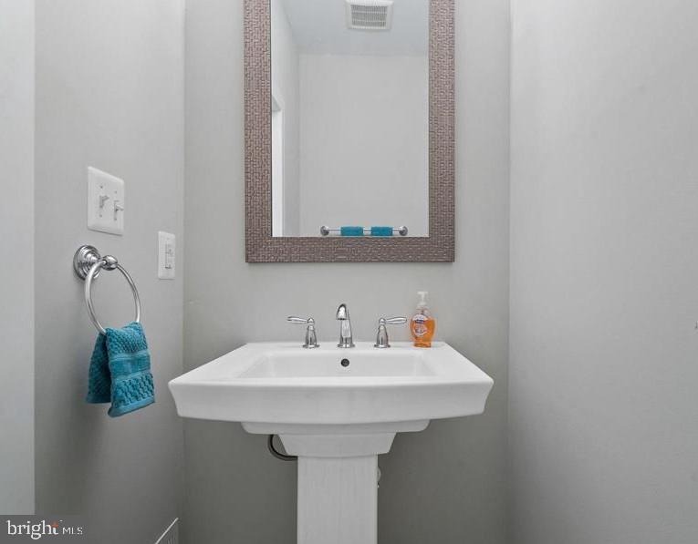 WILDWOOD MANOR - Residential