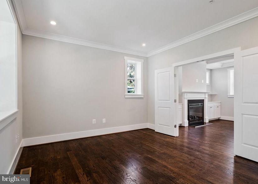 WILDWOOD MANOR - Residential