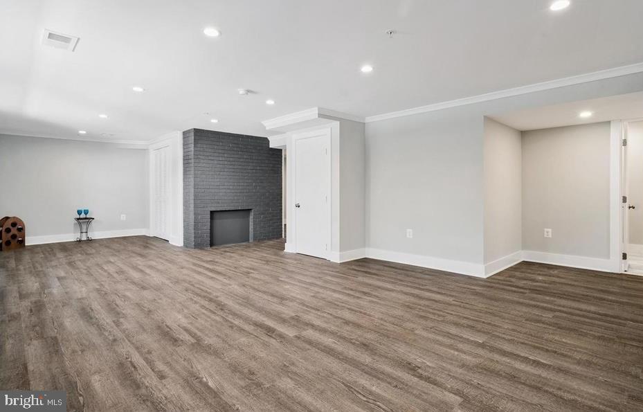 WILDWOOD MANOR - Residential