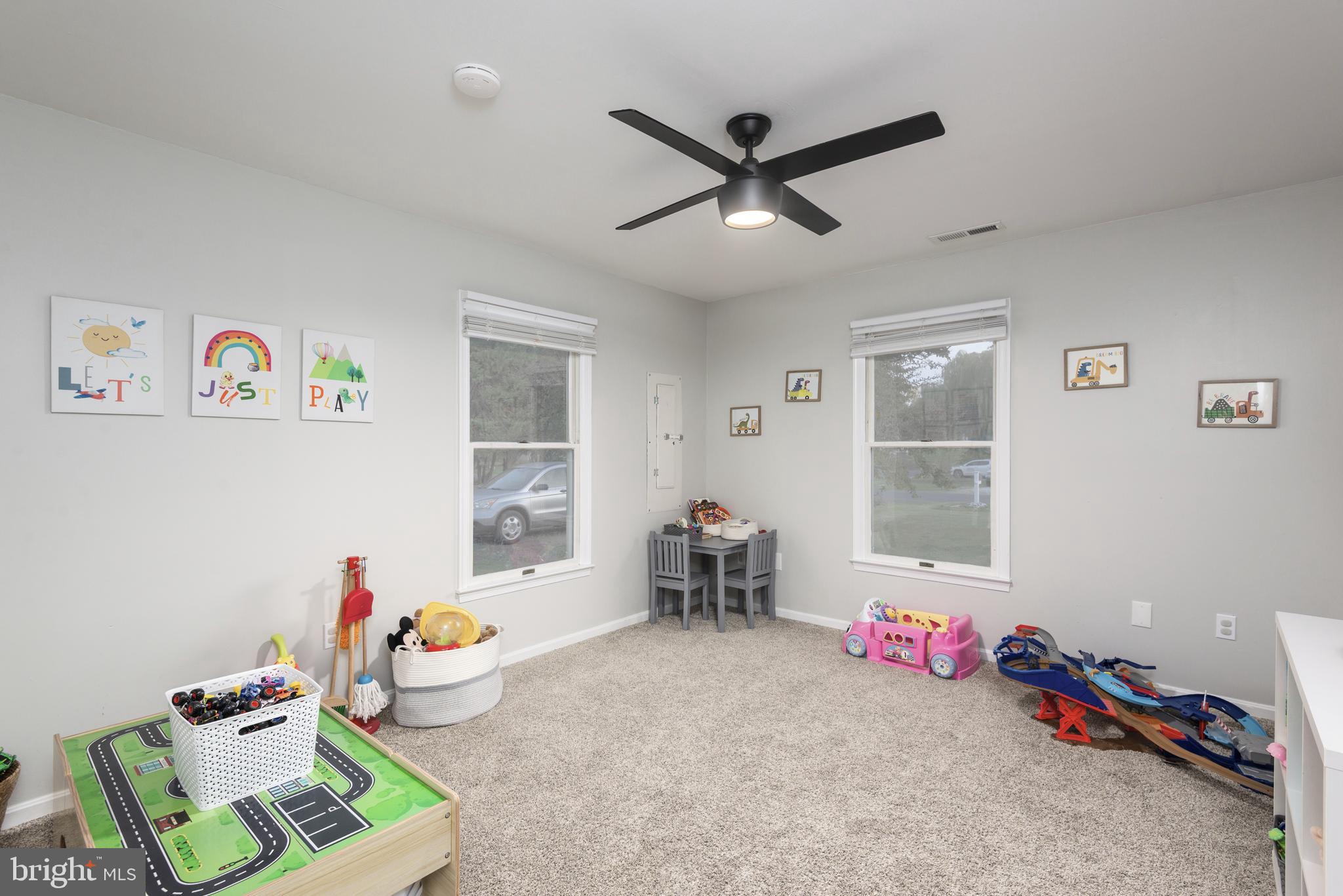 CLOVERFIELDS - Residential