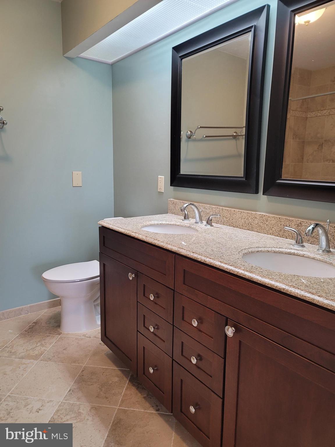 CARR AT PINECREST - Residential Lease