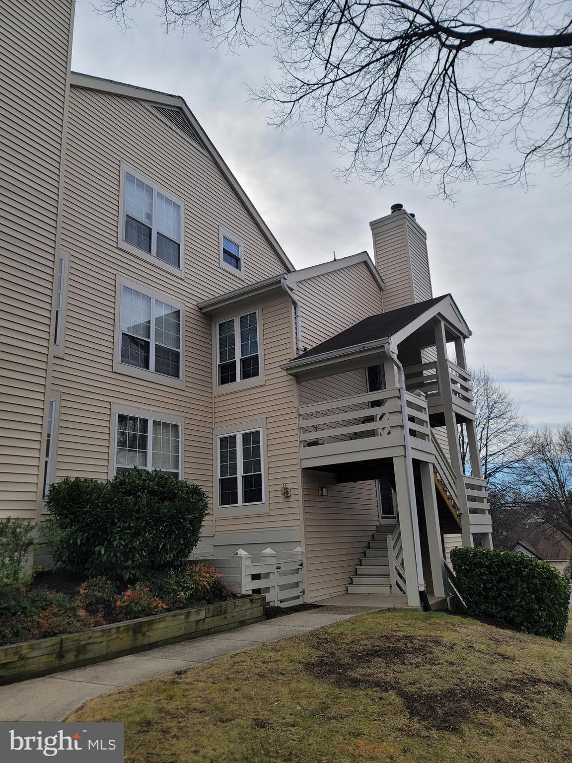 CARR AT PINECREST - Residential Lease