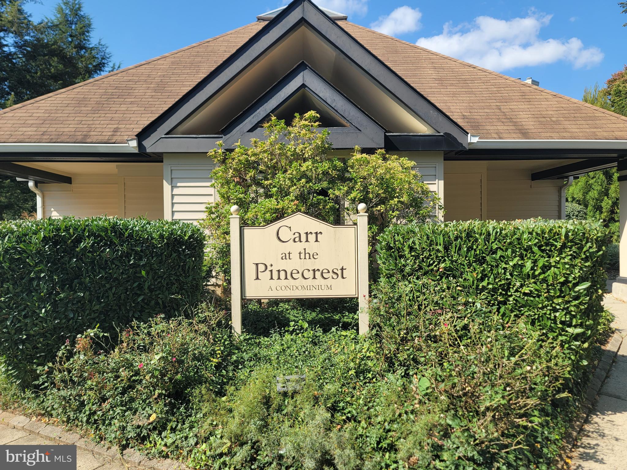CARR AT PINECREST - Residential Lease