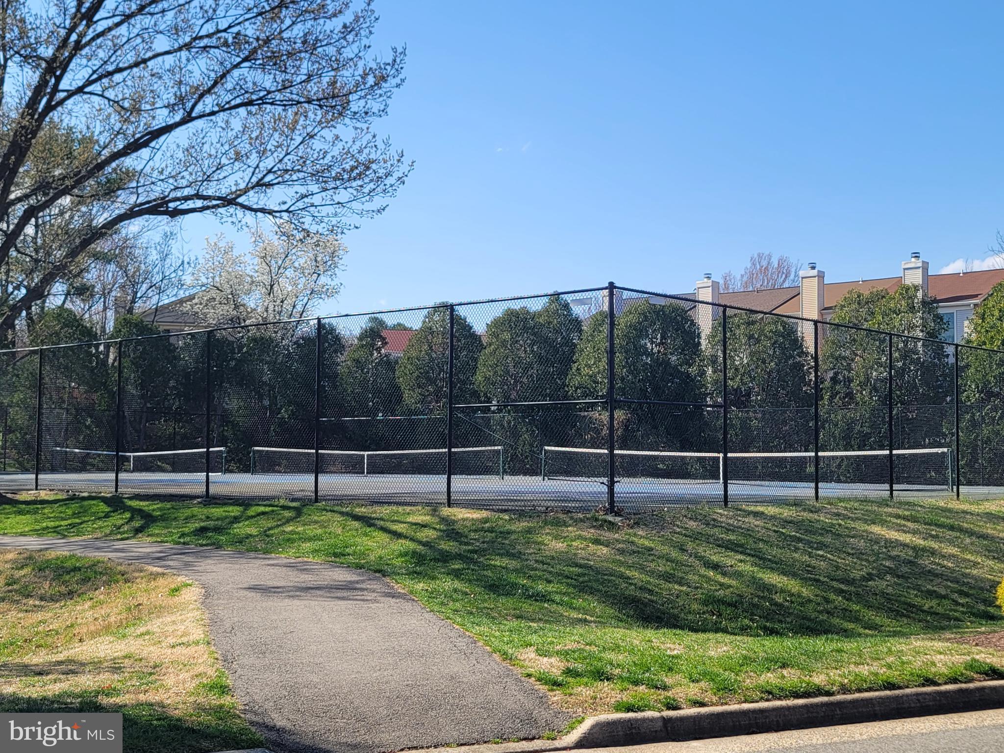 CARR AT PINECREST - Residential Lease