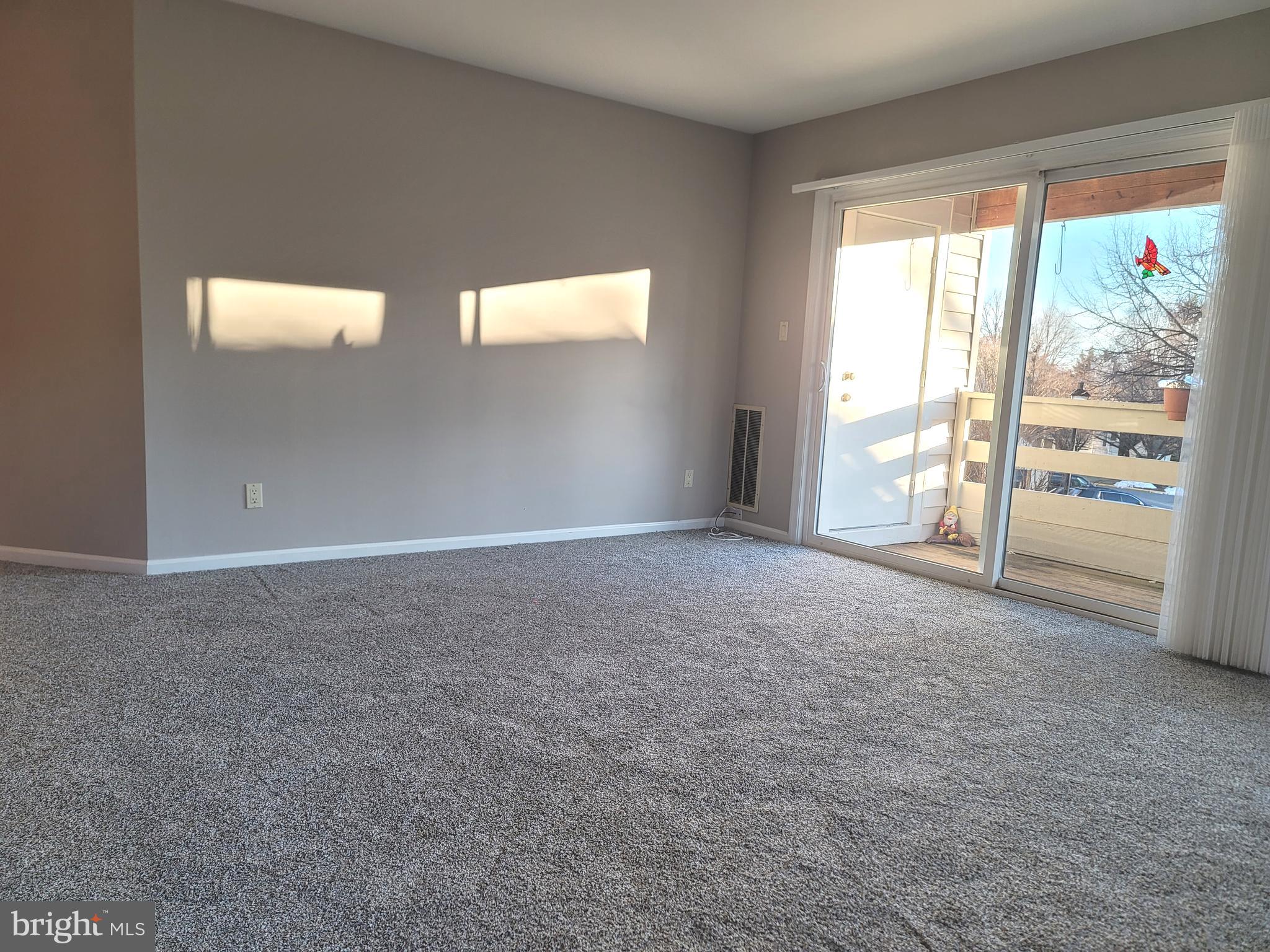 CARR AT PINECREST - Residential Lease