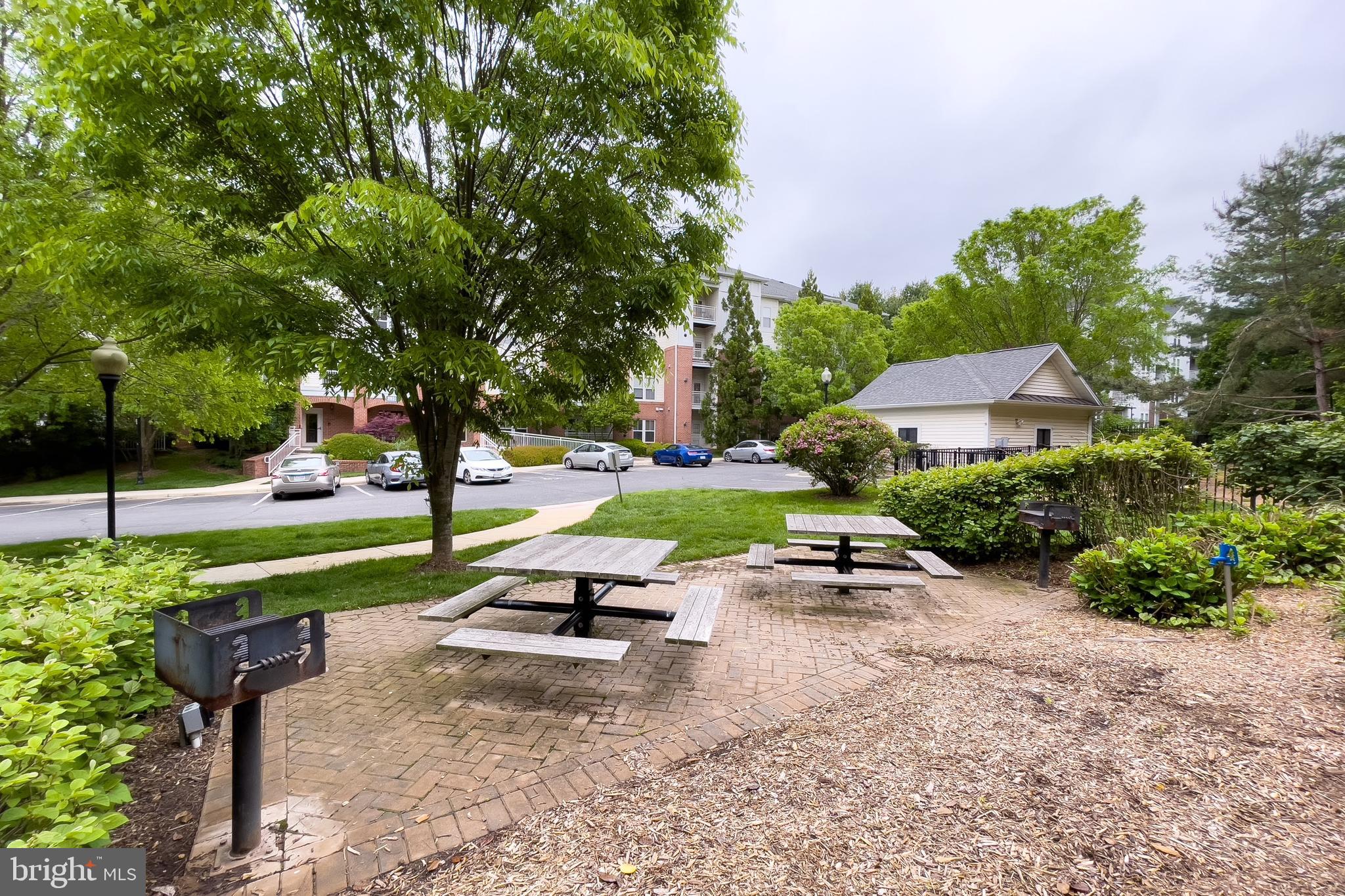 HUNTERS BRANCH - Residential