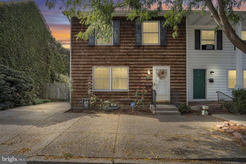 Townhouse For Sale - 1422 Green Street<br/> HARRISBURG, PA 17102