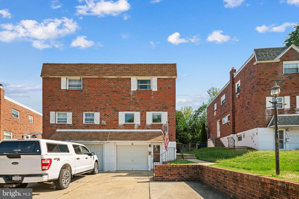 Photo of 2633 Maxwell Street, PHILADELPHIA, PA 19152 (MLS # PAPH2536434)