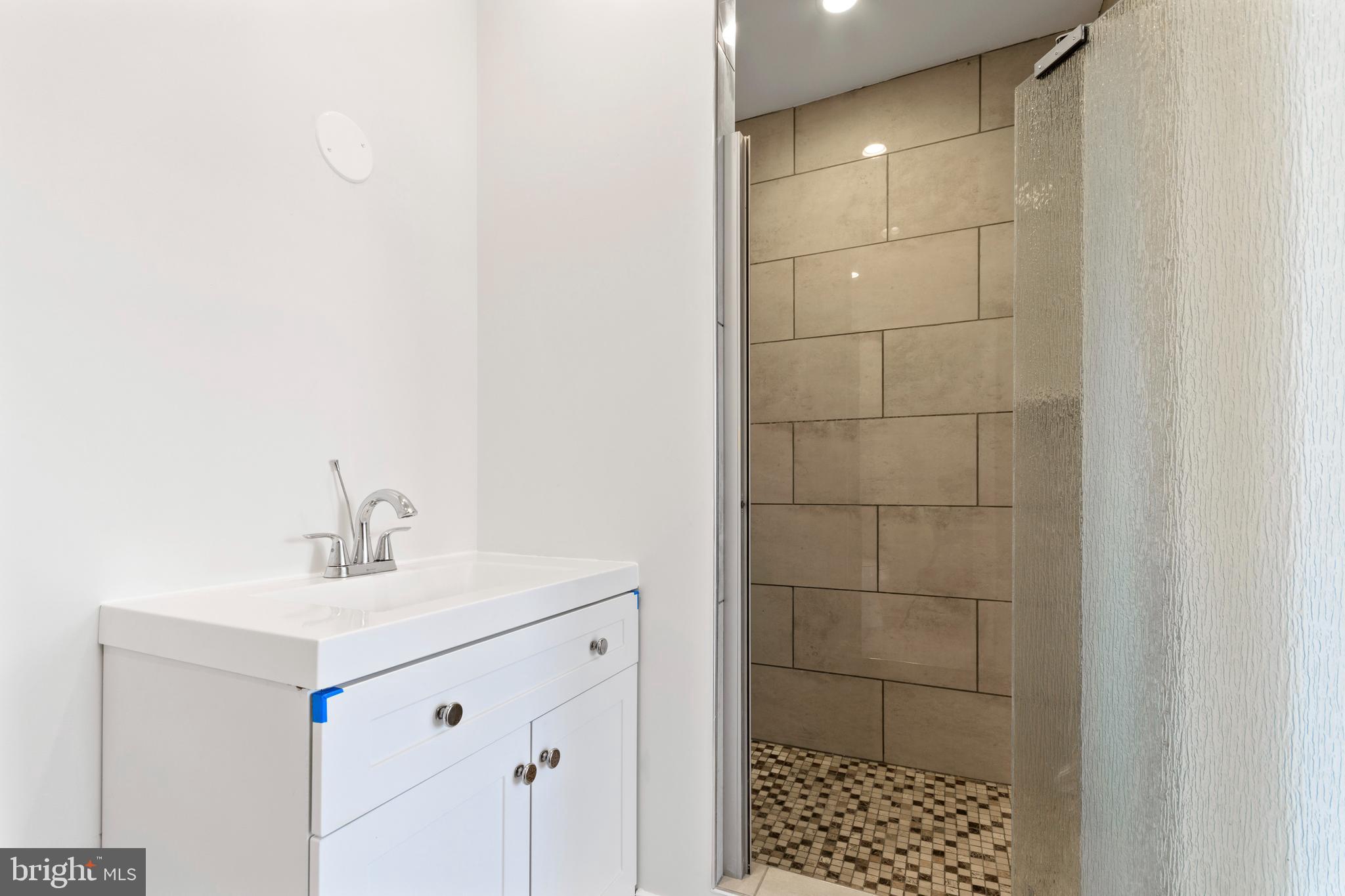 WEST PHILADELPHIA - Residential Lease