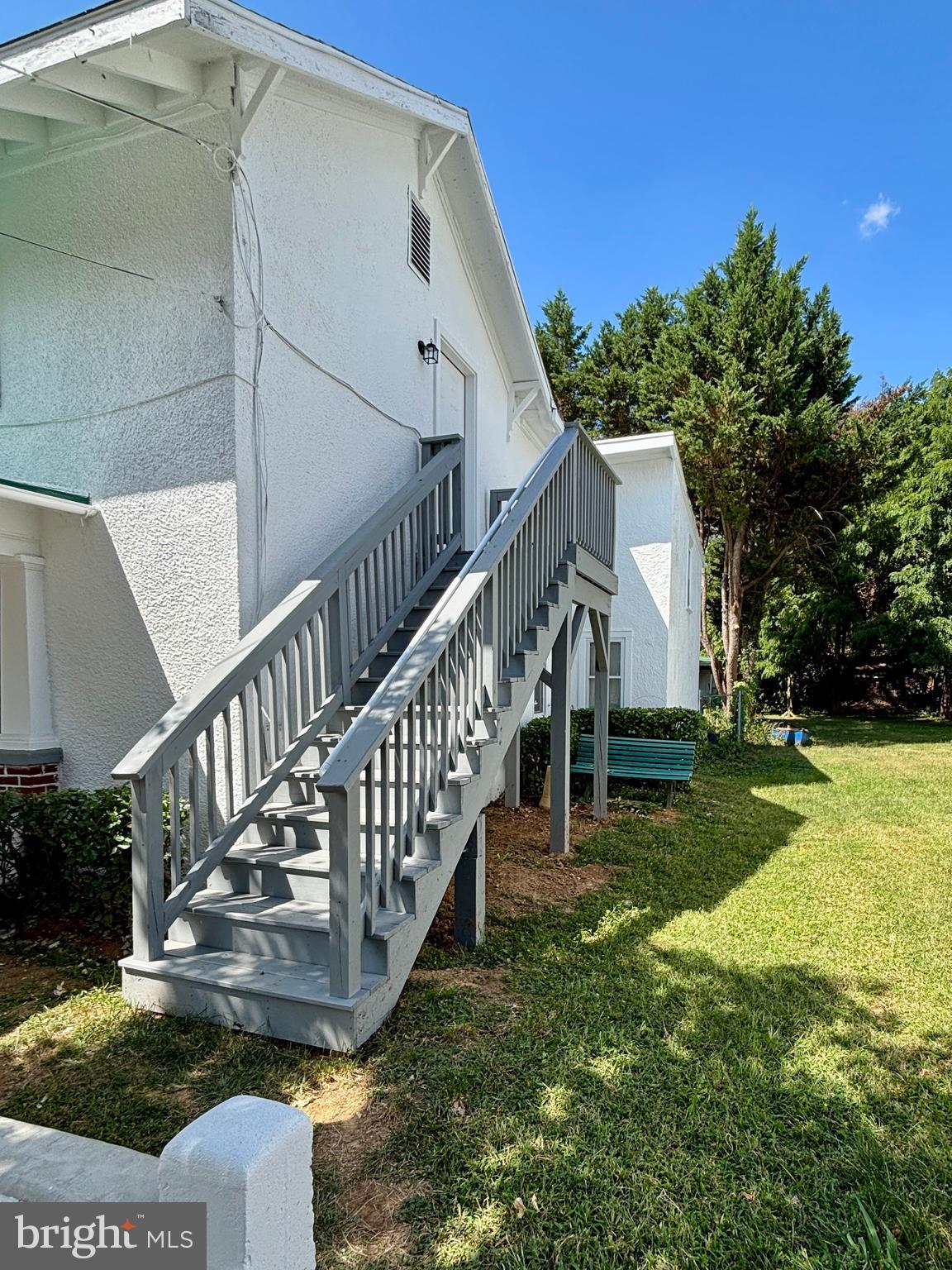 CHARLES TOWN - Residential Lease