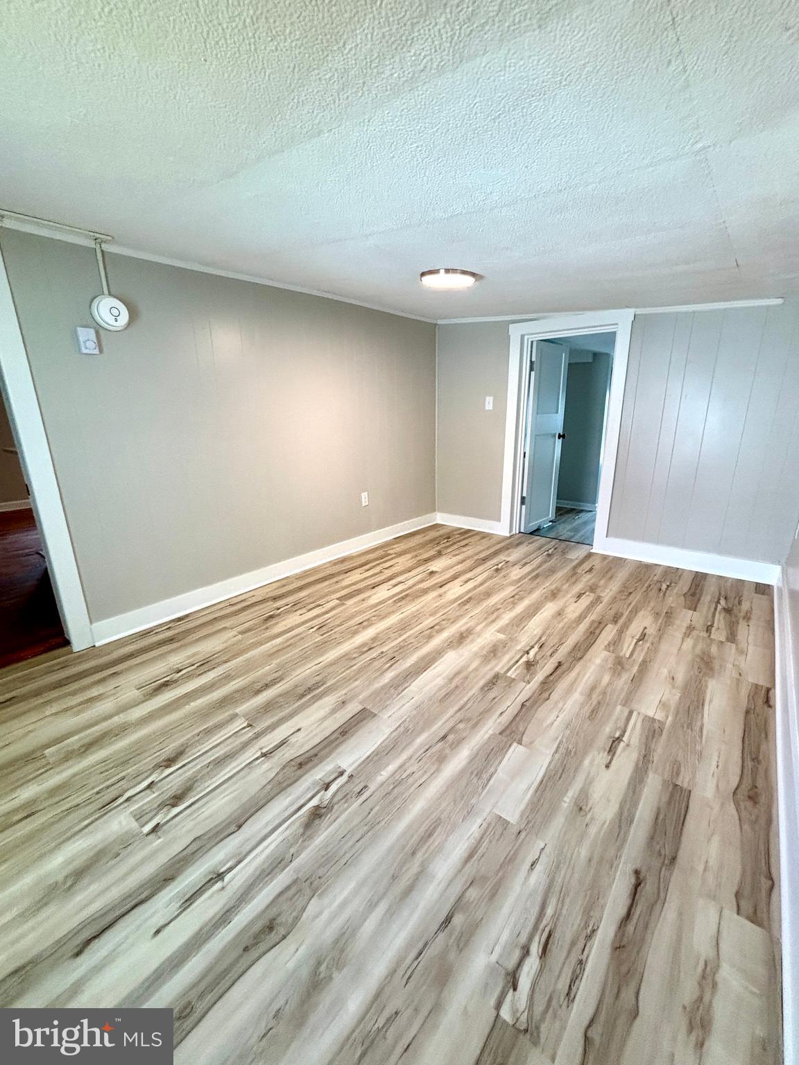 CHARLES TOWN - Residential Lease