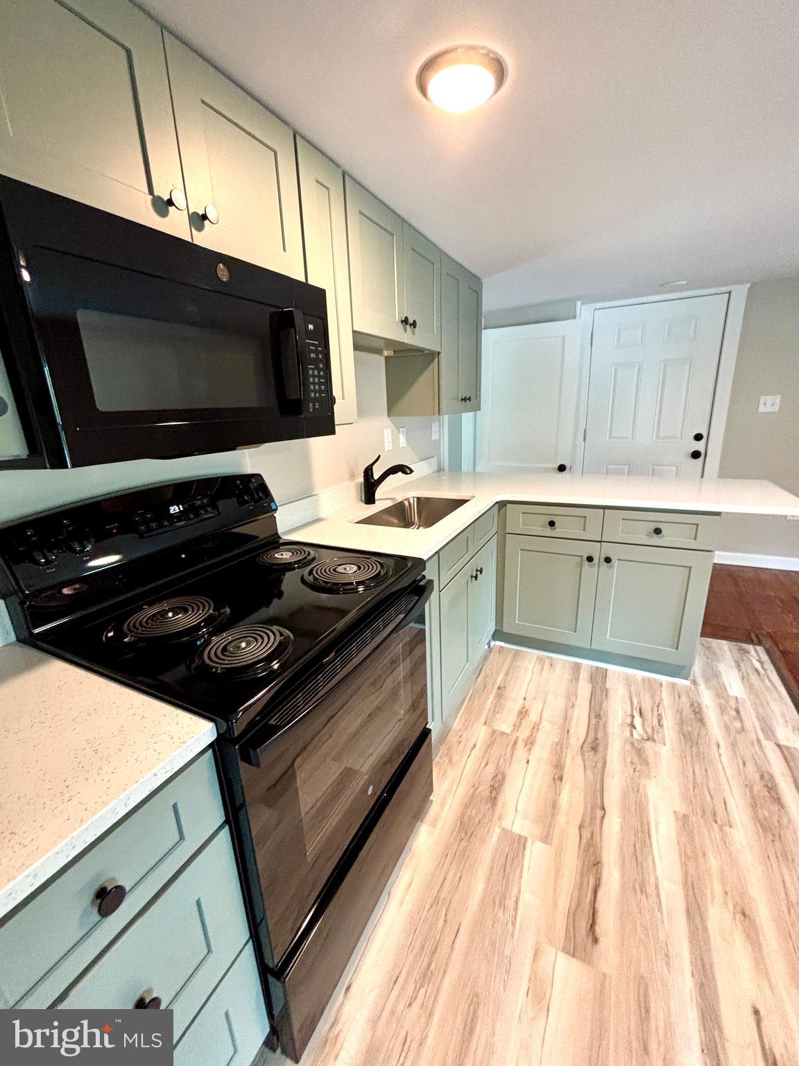 CHARLES TOWN - Residential Lease