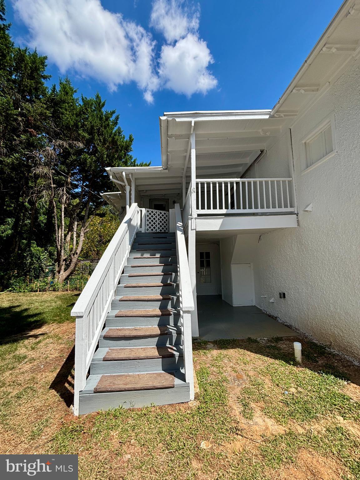 CHARLES TOWN - Residential Lease