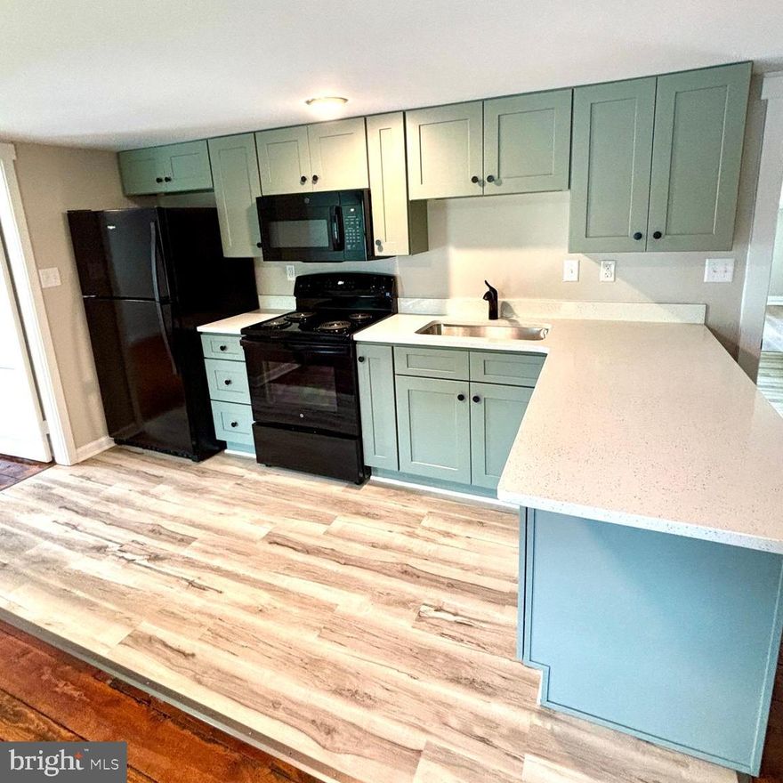 Welcome home to this completely renovated  upper level apartment in the heart of Charles Town. Moments away from the restaurants and shopping of Washington Street, this generously sized 2 bedroom 1 bath apartment is completely move-in ready. There is also a nicely sized den that opens to back porch with stairs to green space in back. Enjoy the charm and convenience of living in old town Charles Town and the peace of mind of being in a maintenance free property.