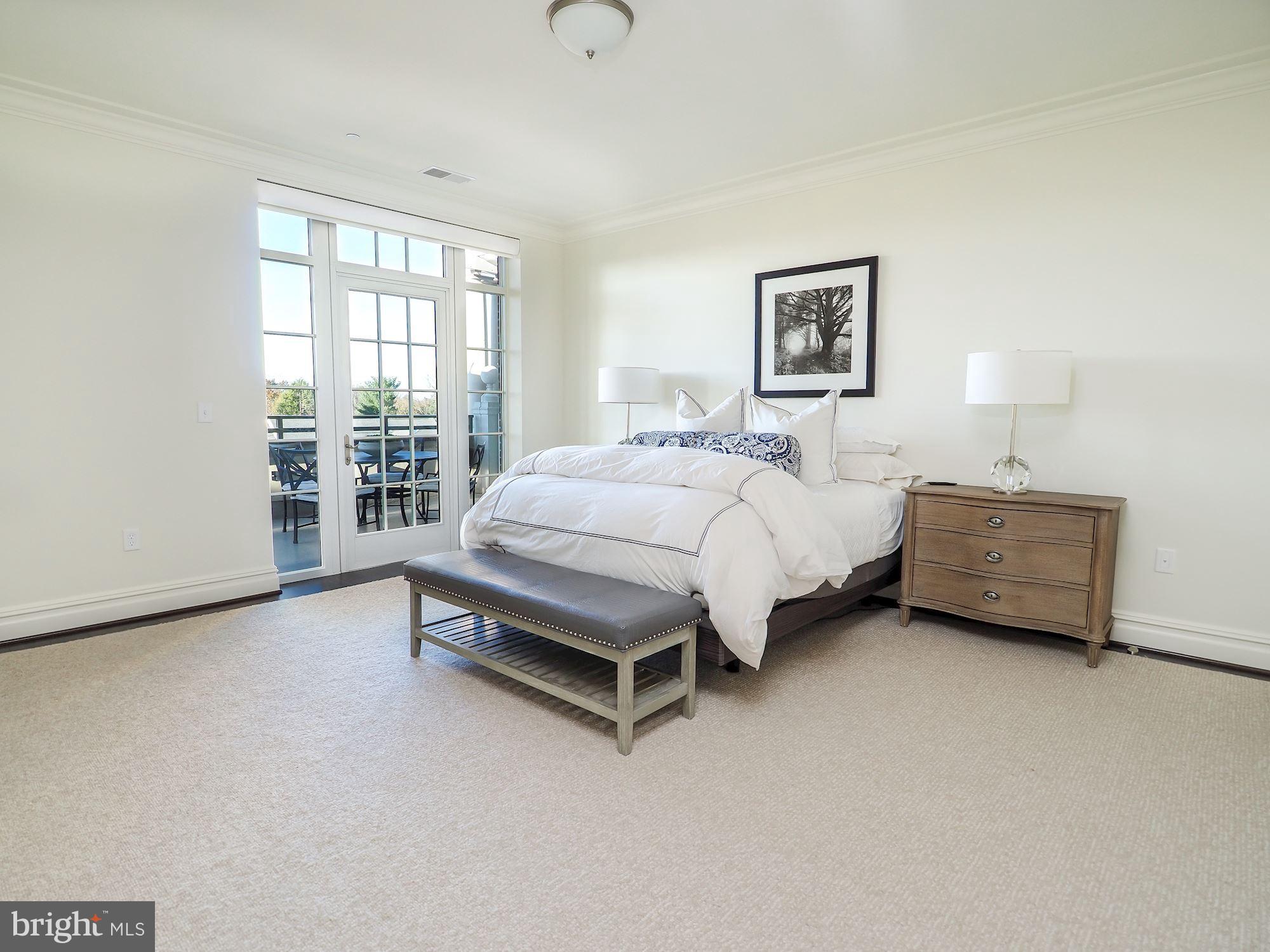 THE SIGNET - Residential