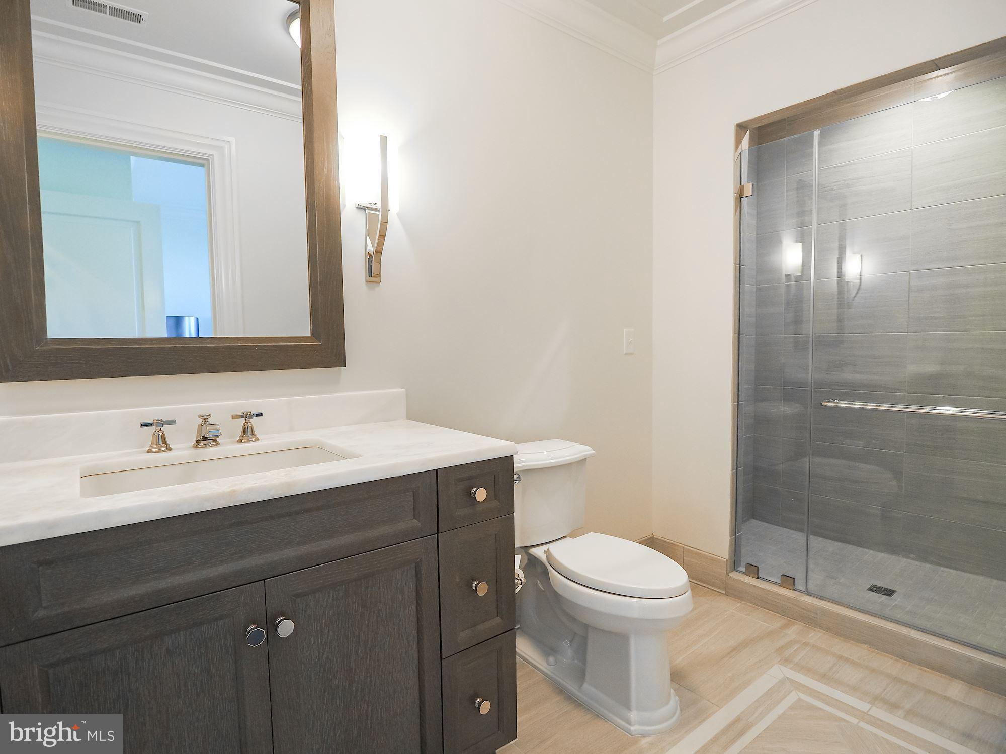 THE SIGNET - Residential