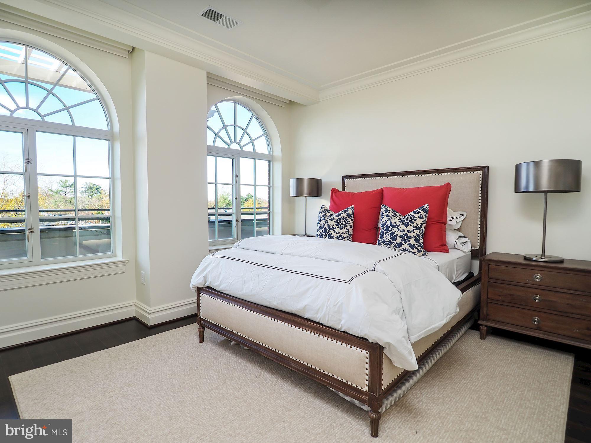 THE SIGNET - Residential