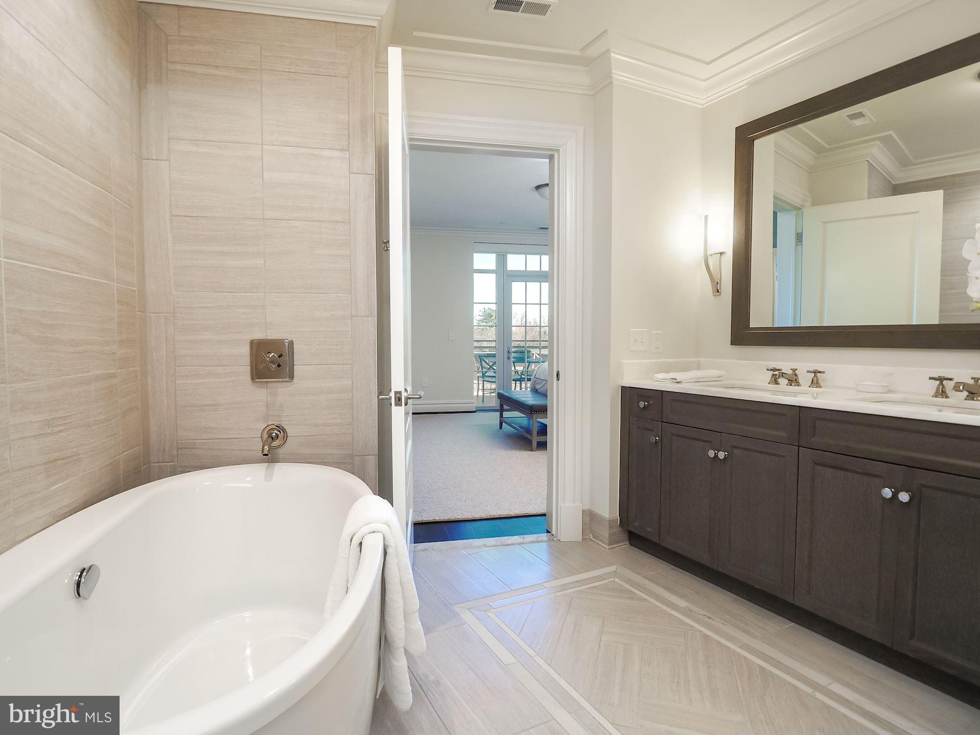 THE SIGNET - Residential