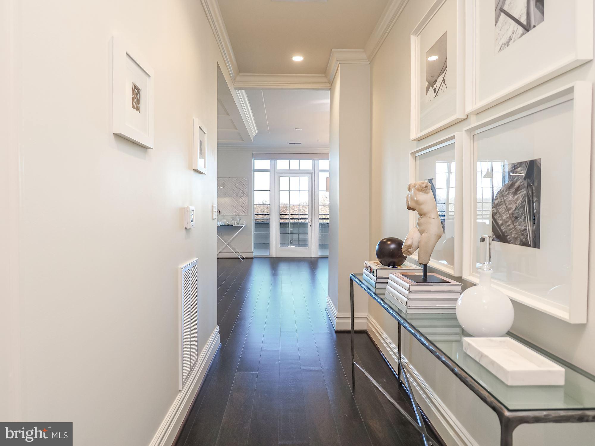 THE SIGNET - Residential