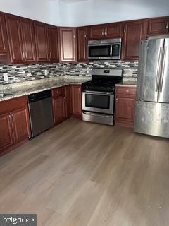 FOX CHASE - Residential