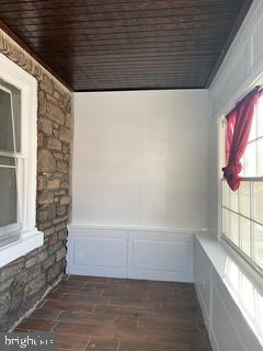 335 UNRUH AVENUE UNRUH AVE 335