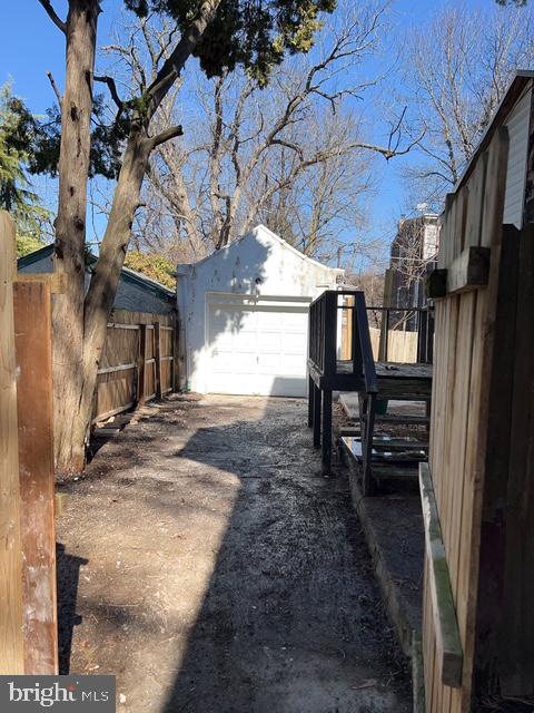 FOX CHASE - Residential