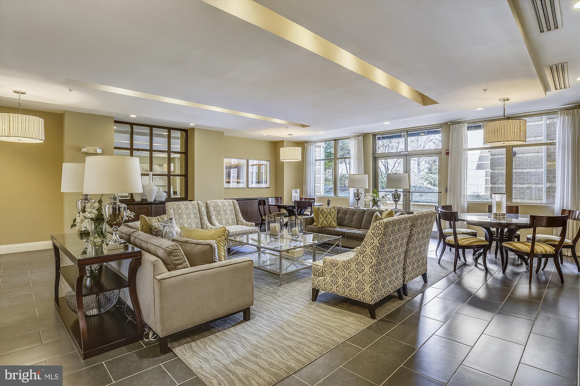 SAVOY AT RESTON TOWN CENTER - Residential