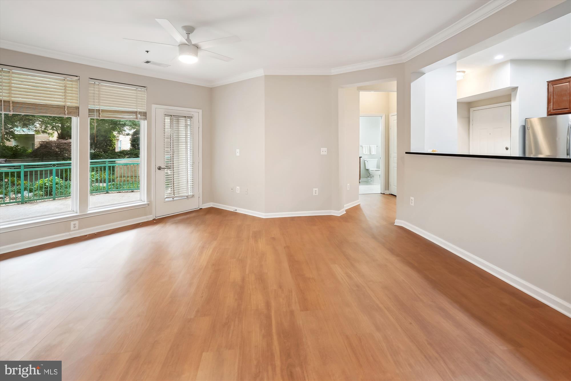 SAVOY AT RESTON TOWN CENTER - Residential