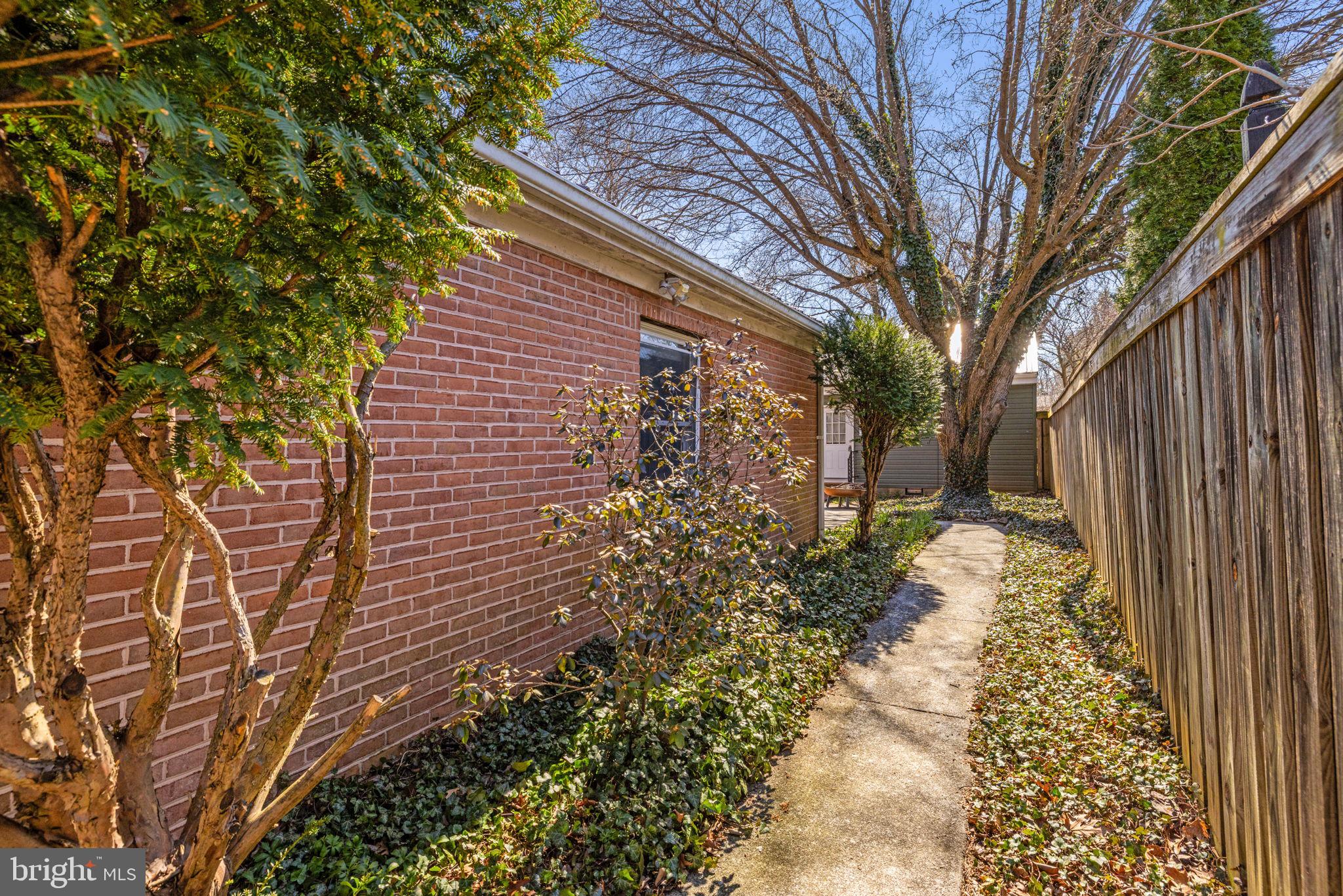 SHEPHERDSTOWN - Residential