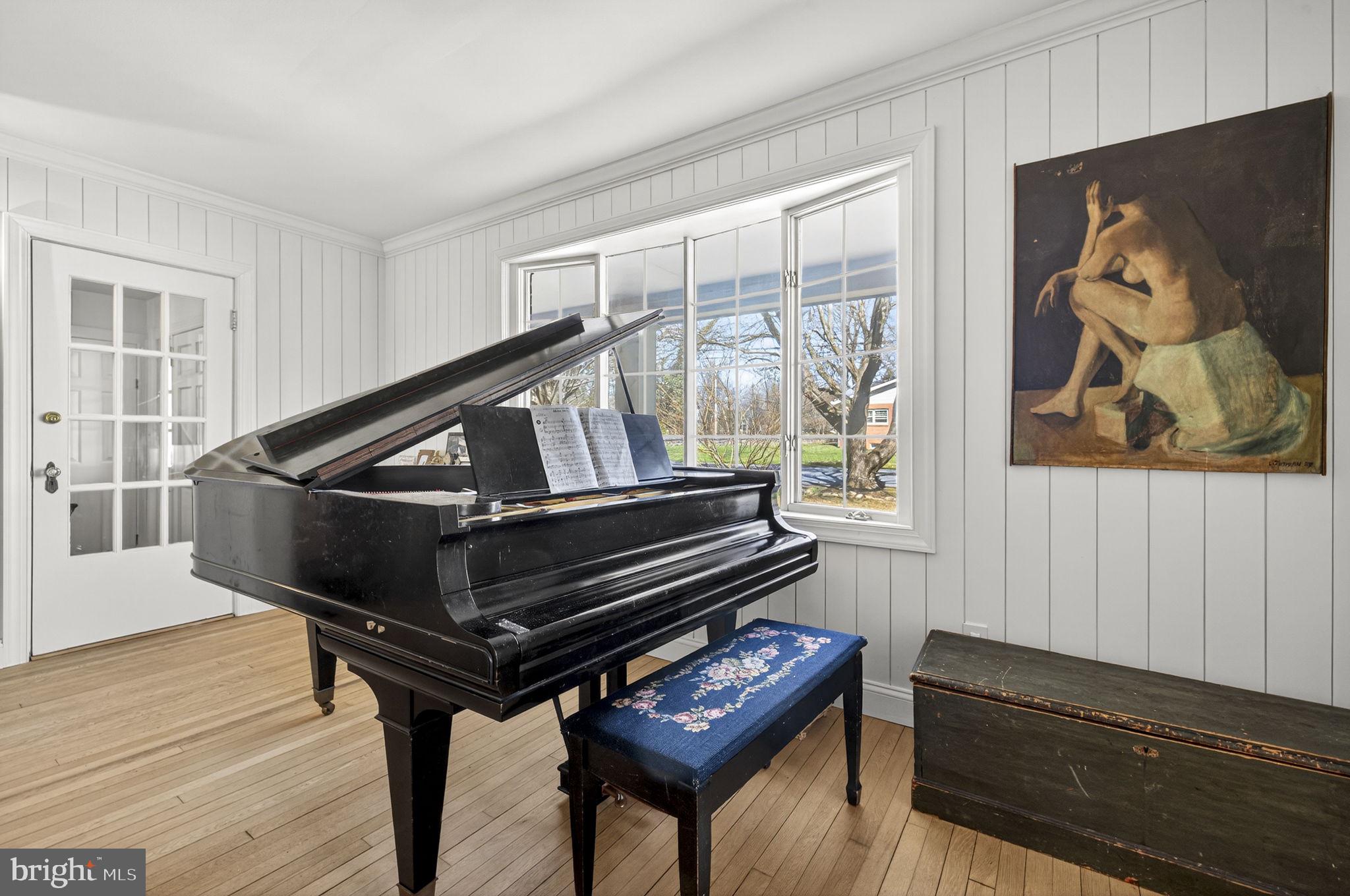 SHEPHERDSTOWN - Residential