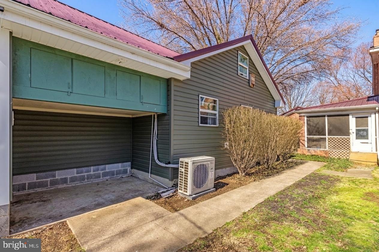 SHEPHERDSTOWN - Residential