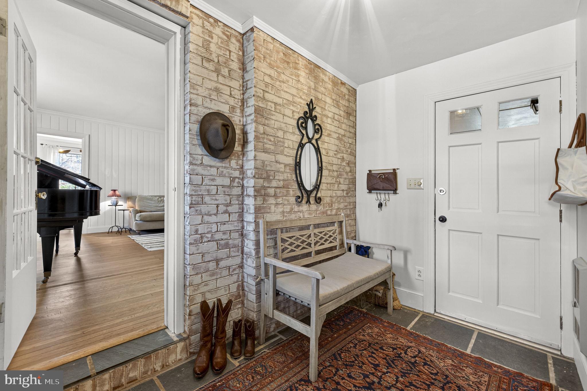 SHEPHERDSTOWN - Residential