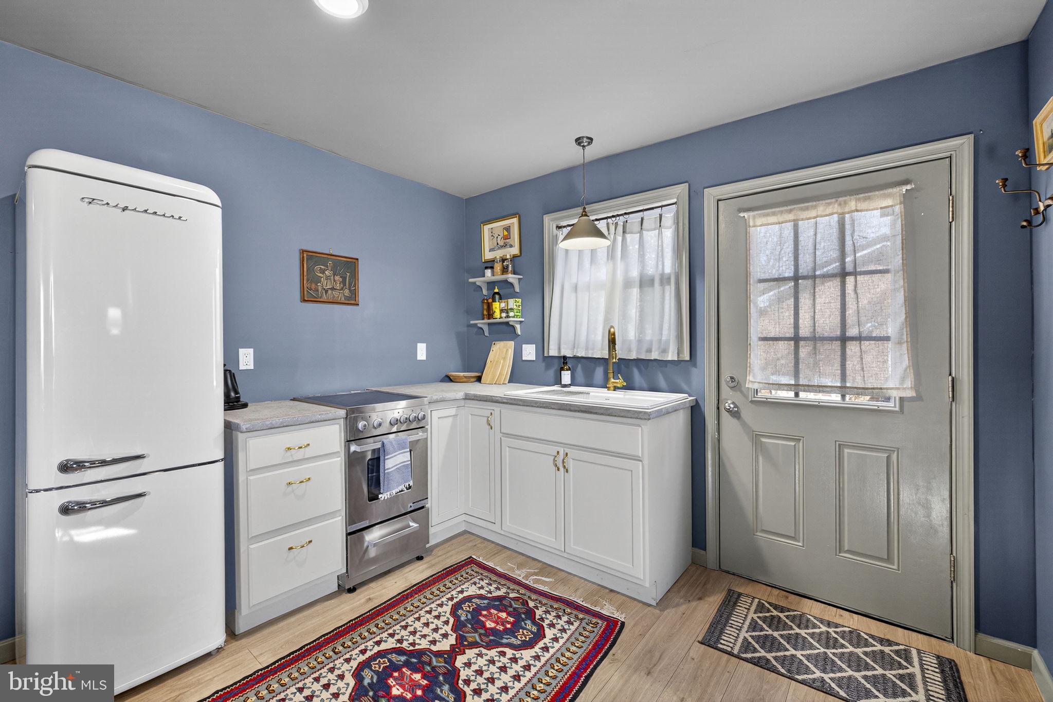 SHEPHERDSTOWN - Residential