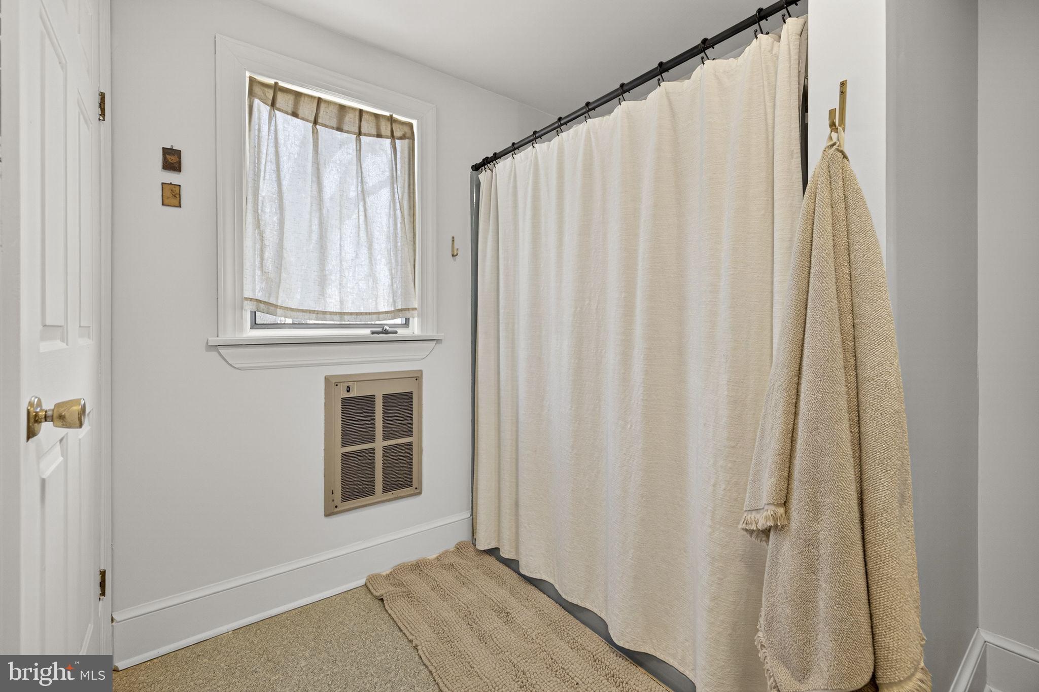 SHEPHERDSTOWN - Residential