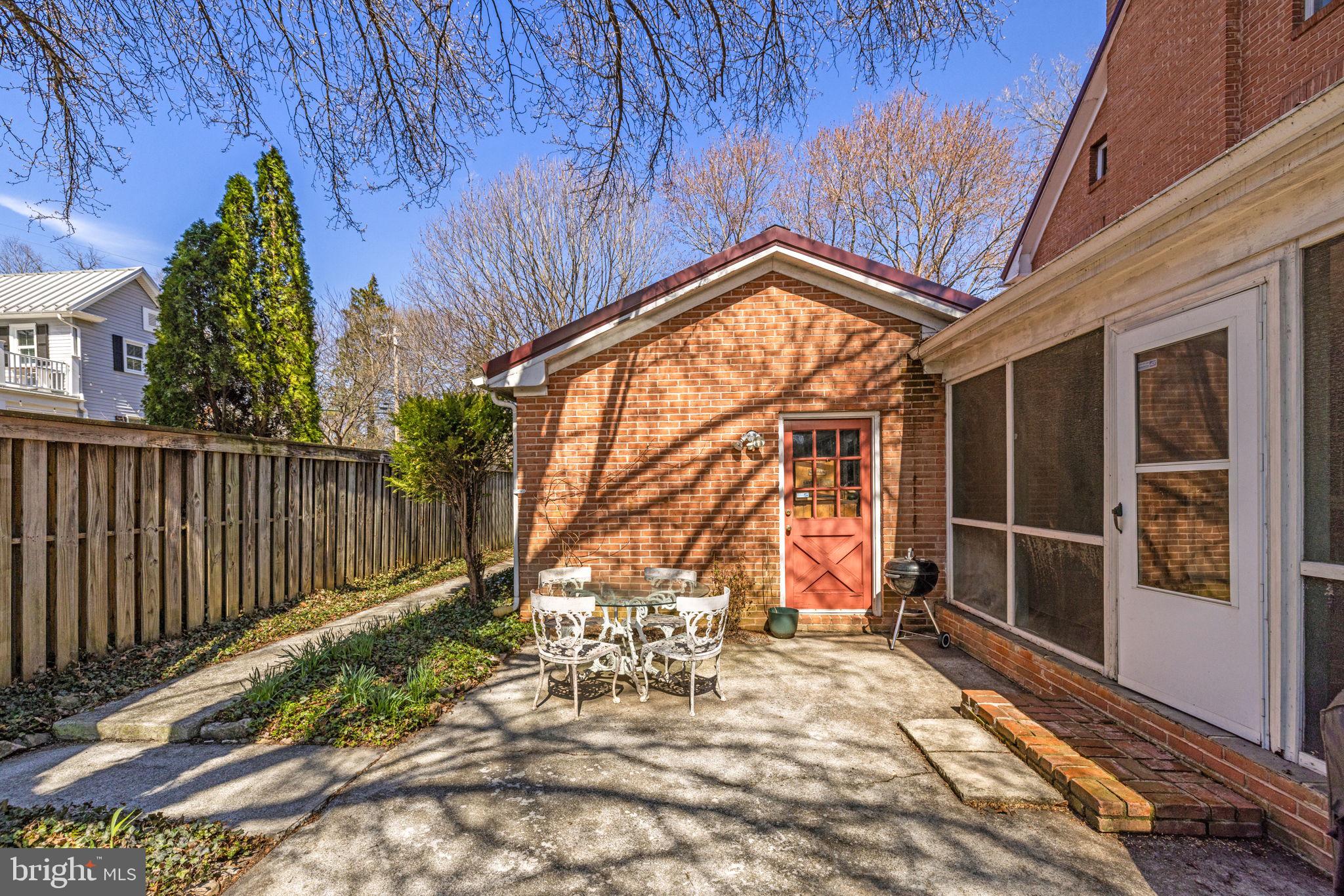 SHEPHERDSTOWN - Residential