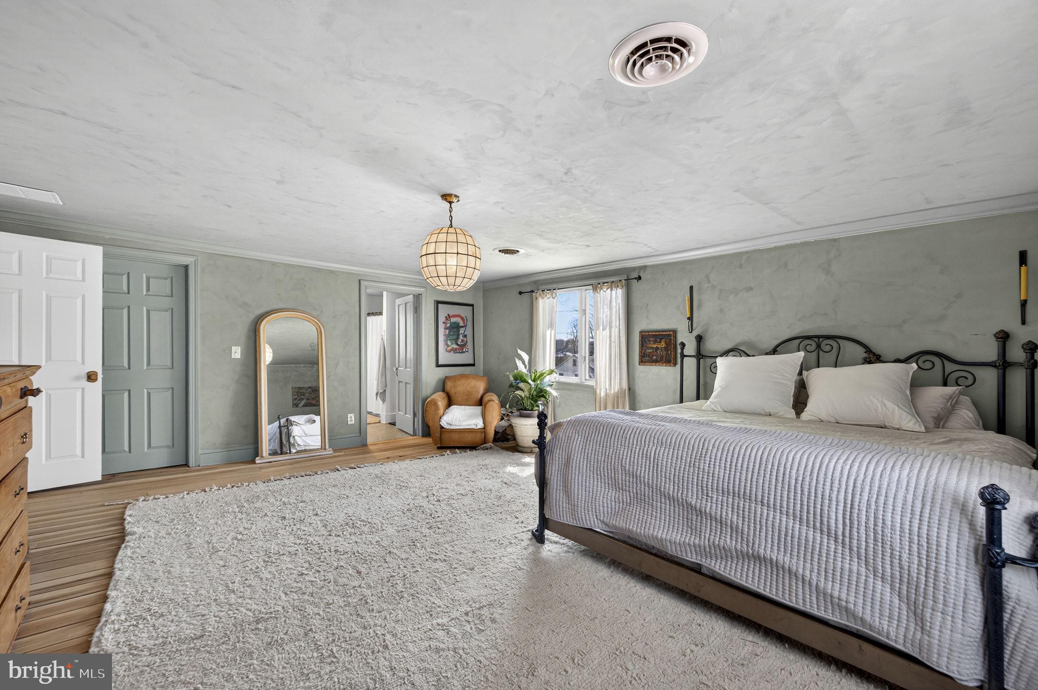 SHEPHERDSTOWN - Residential