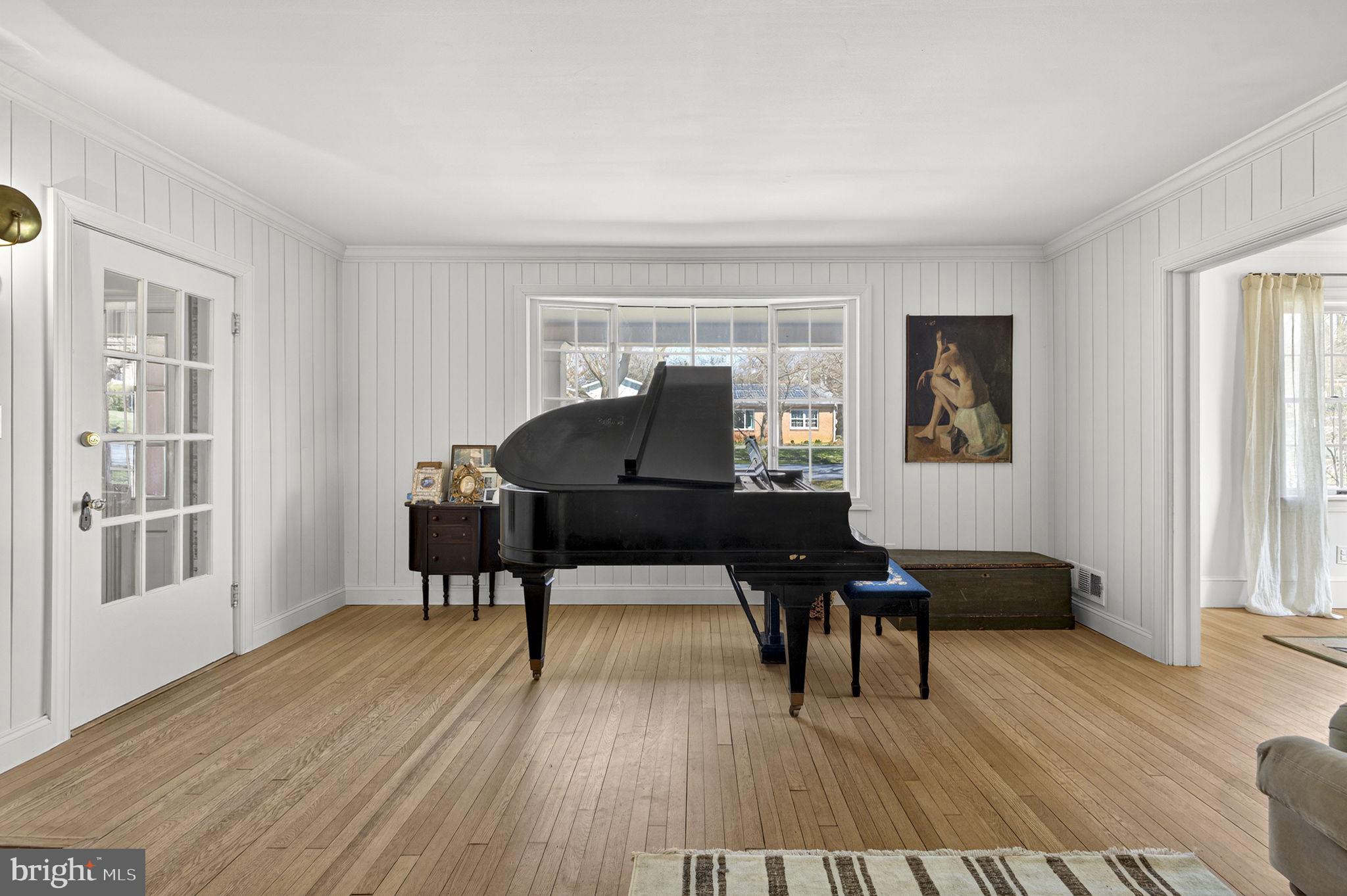 SHEPHERDSTOWN - Residential