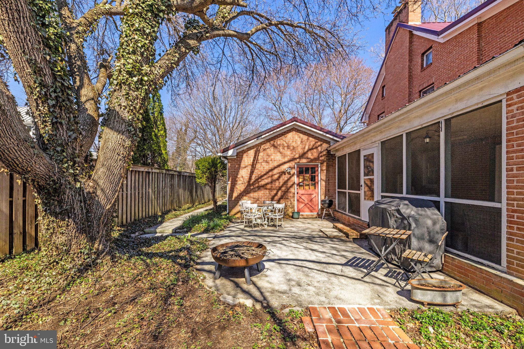 SHEPHERDSTOWN - Residential