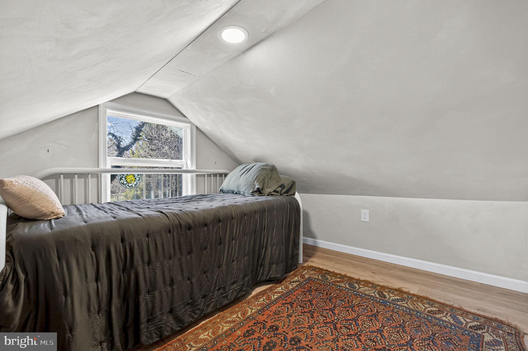 SHEPHERDSTOWN - Residential