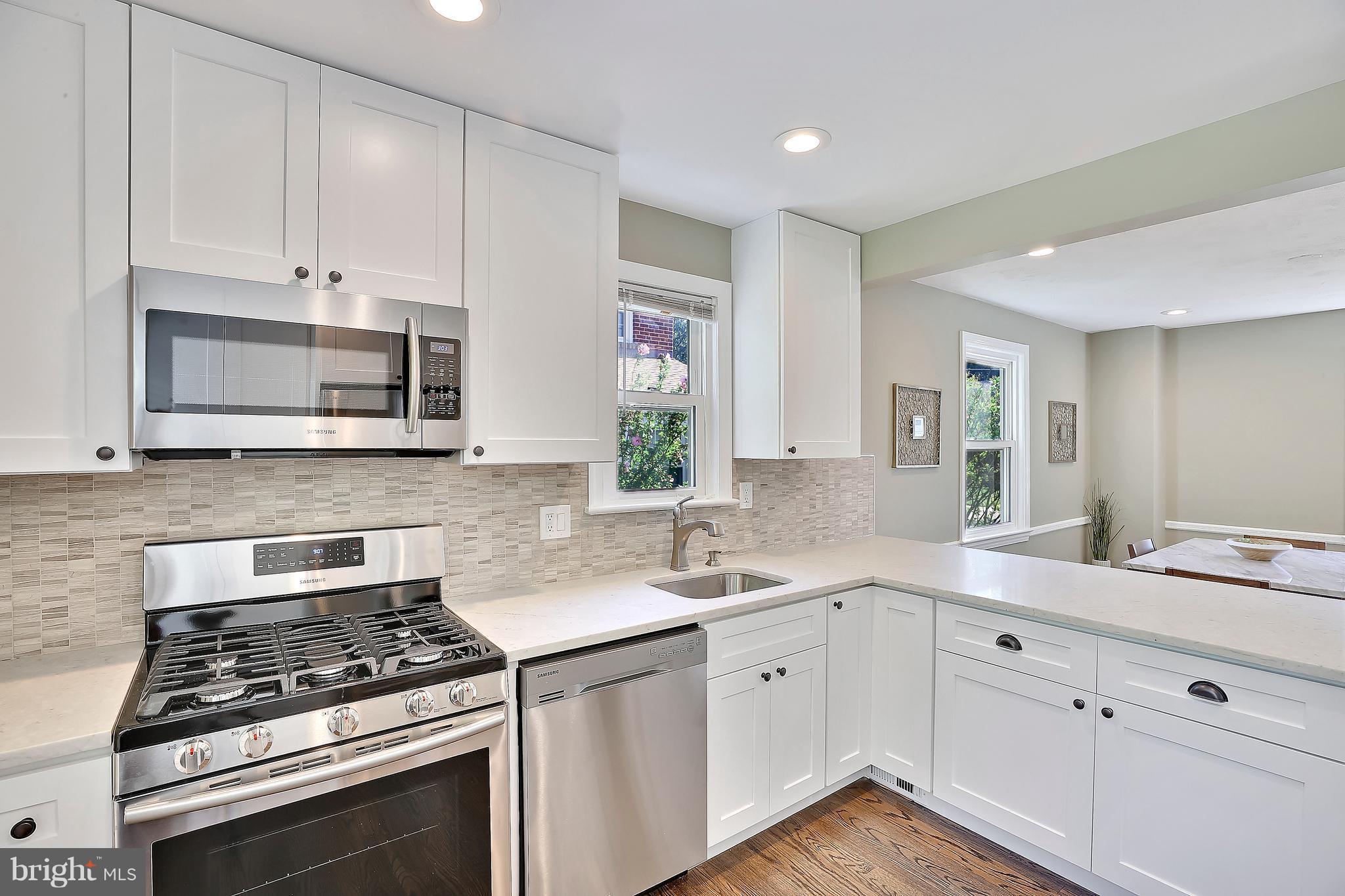 COUNTRY CLUB PARK - Residential