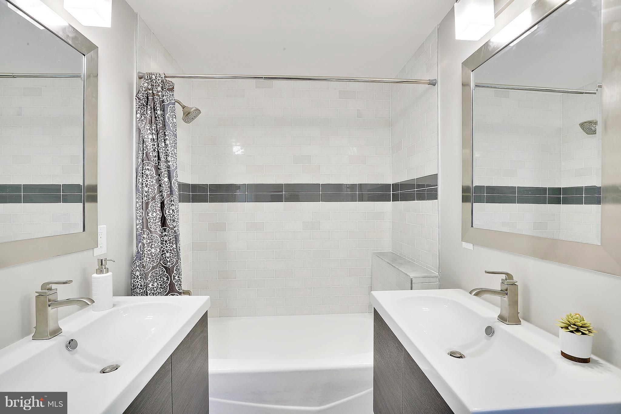 COUNTRY CLUB PARK - Residential