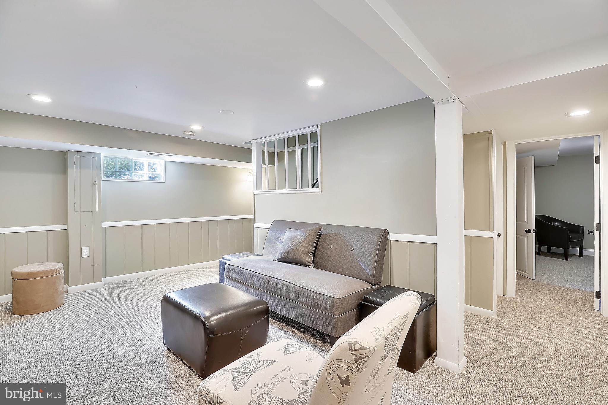 COUNTRY CLUB PARK - Residential