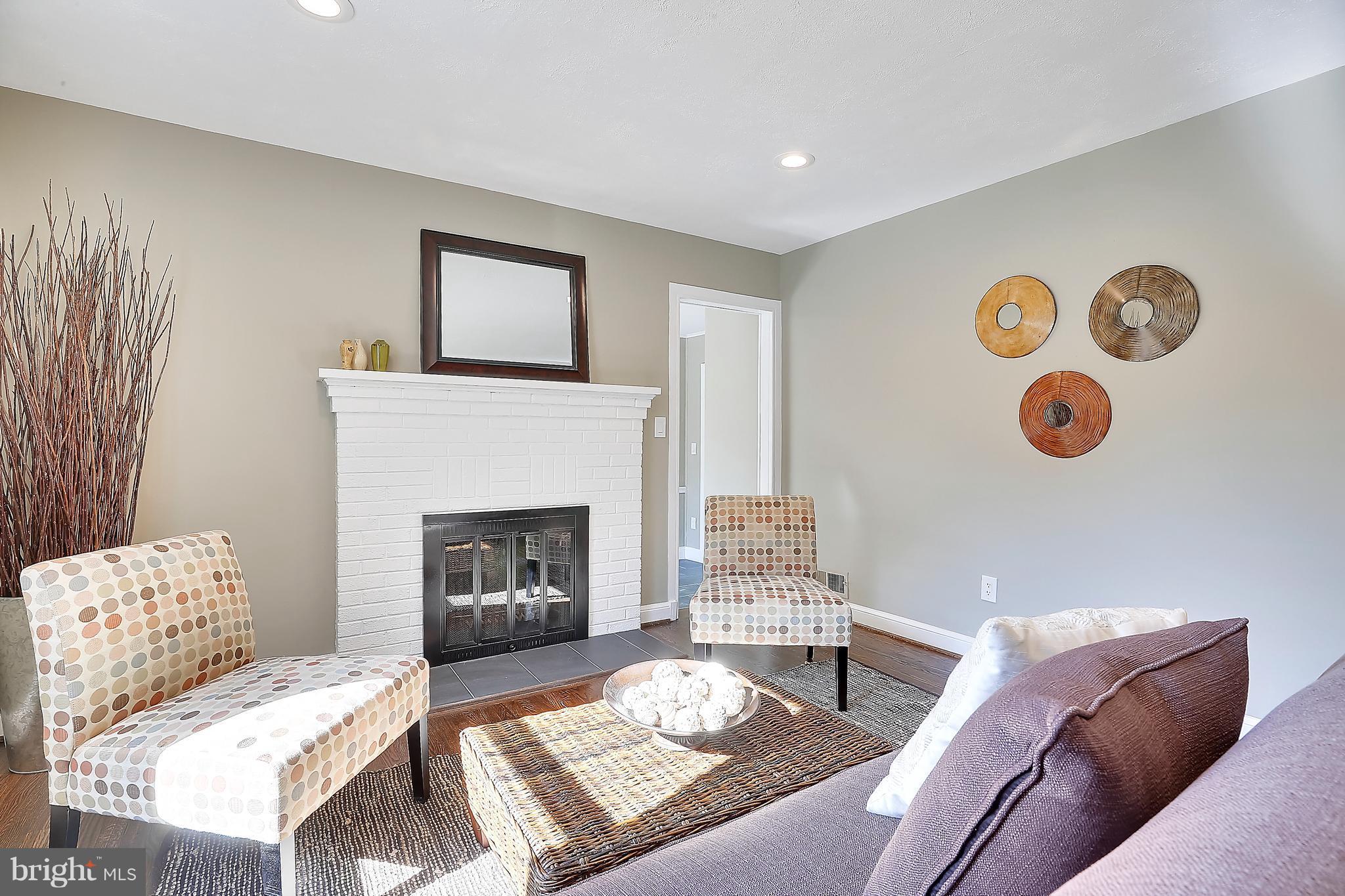 COUNTRY CLUB PARK - Residential