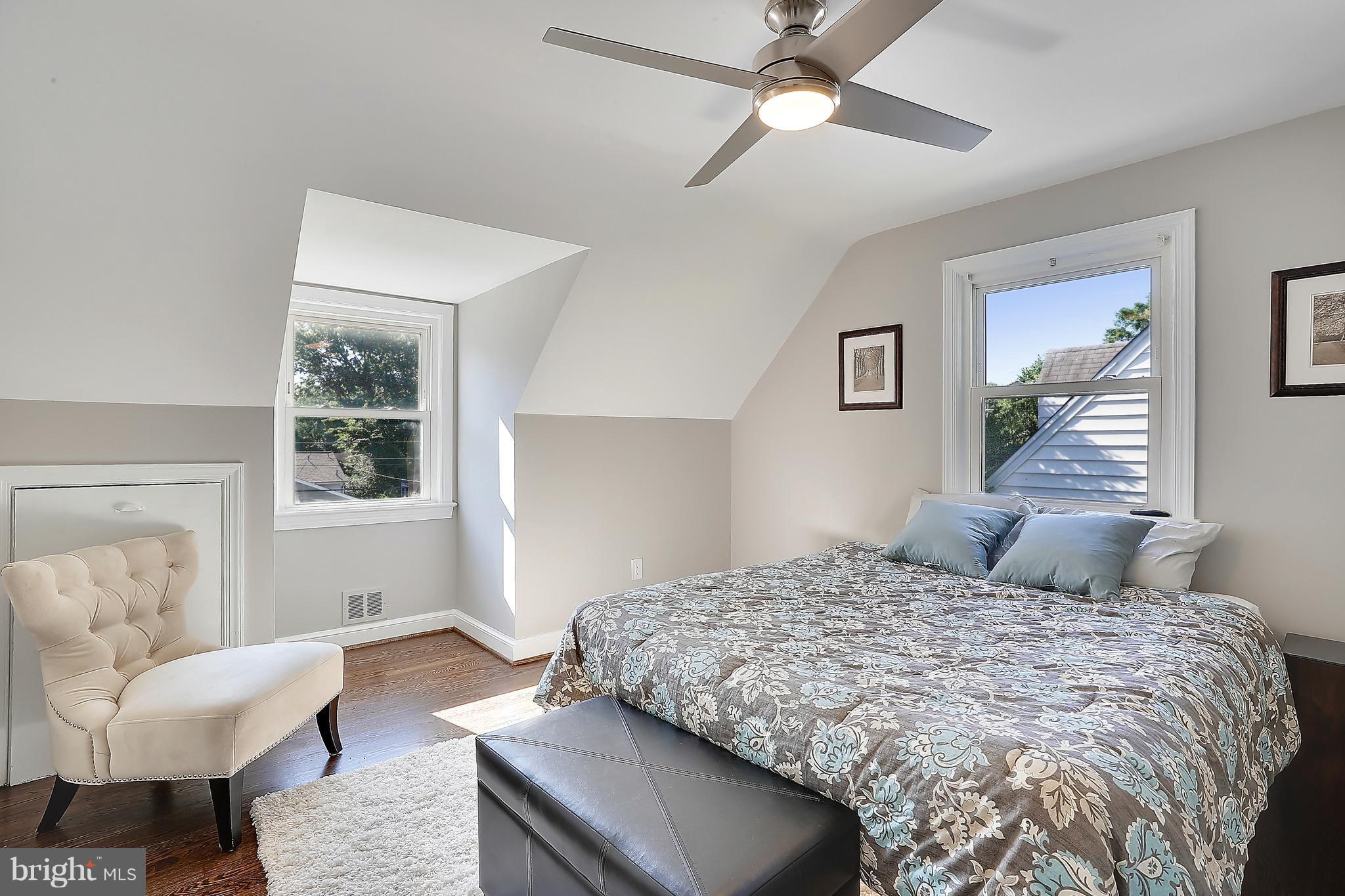 COUNTRY CLUB PARK - Residential