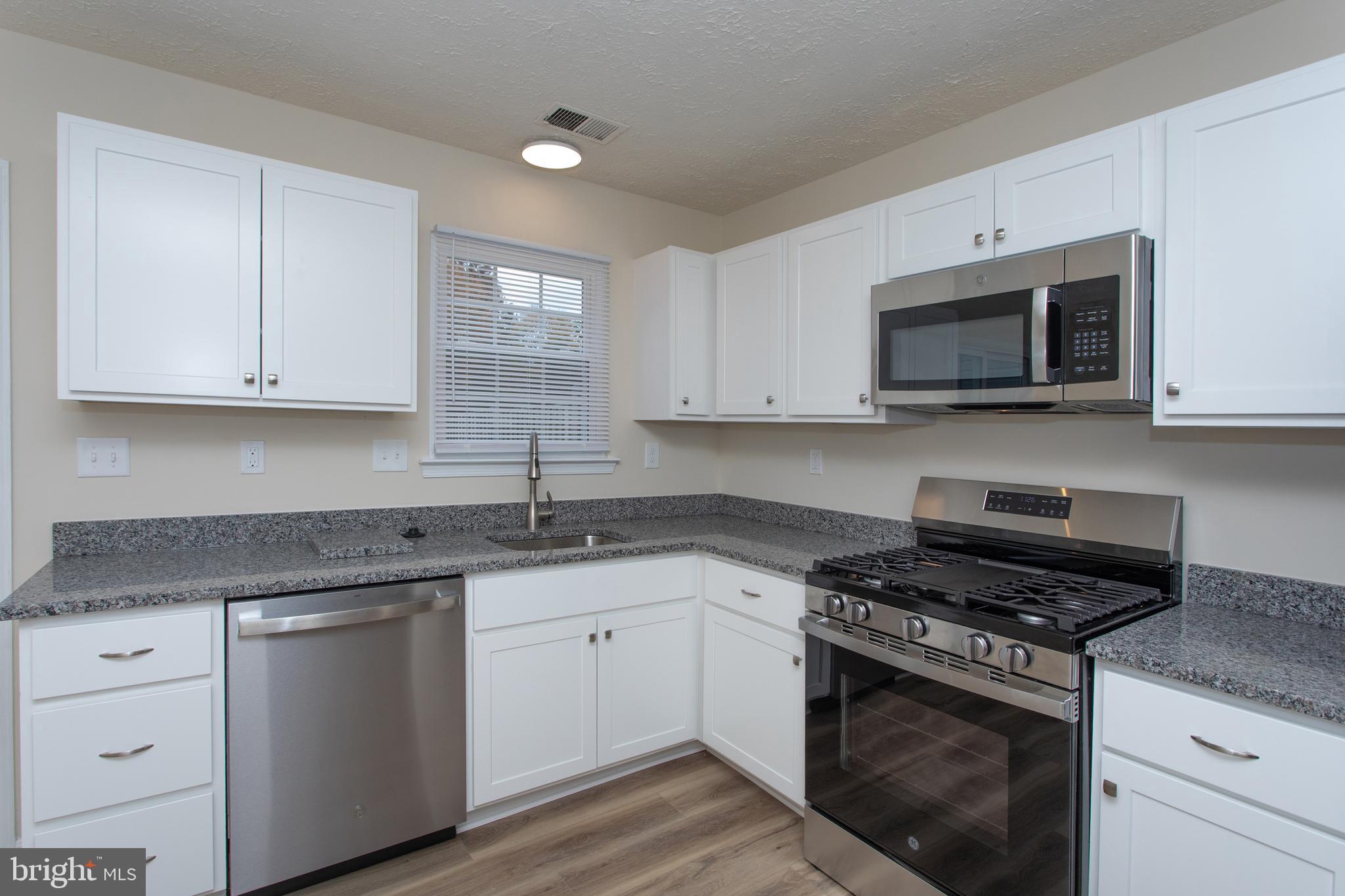 ST CHARLES DORCHESTER - Residential