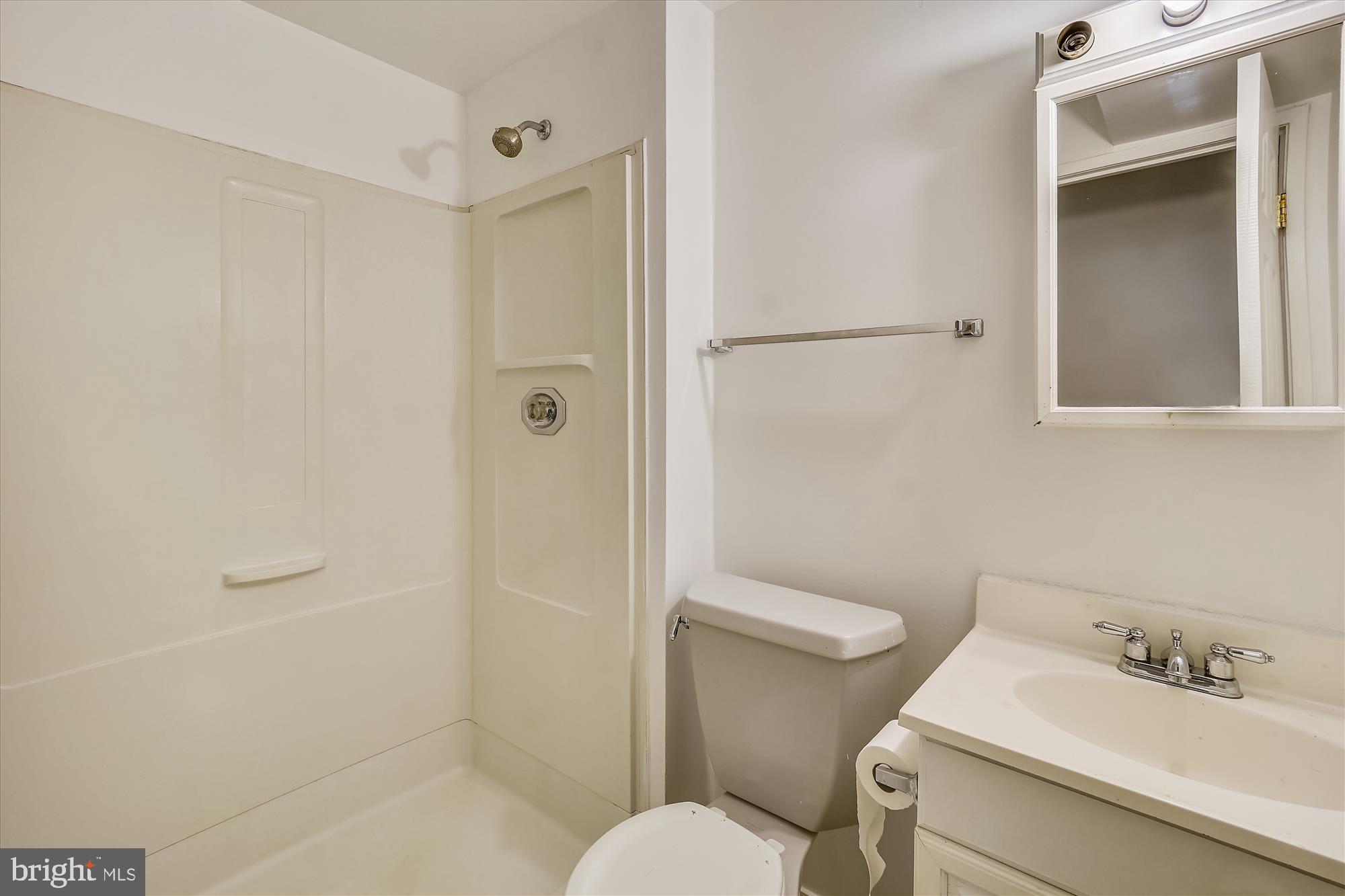 WARING STATION - Residential